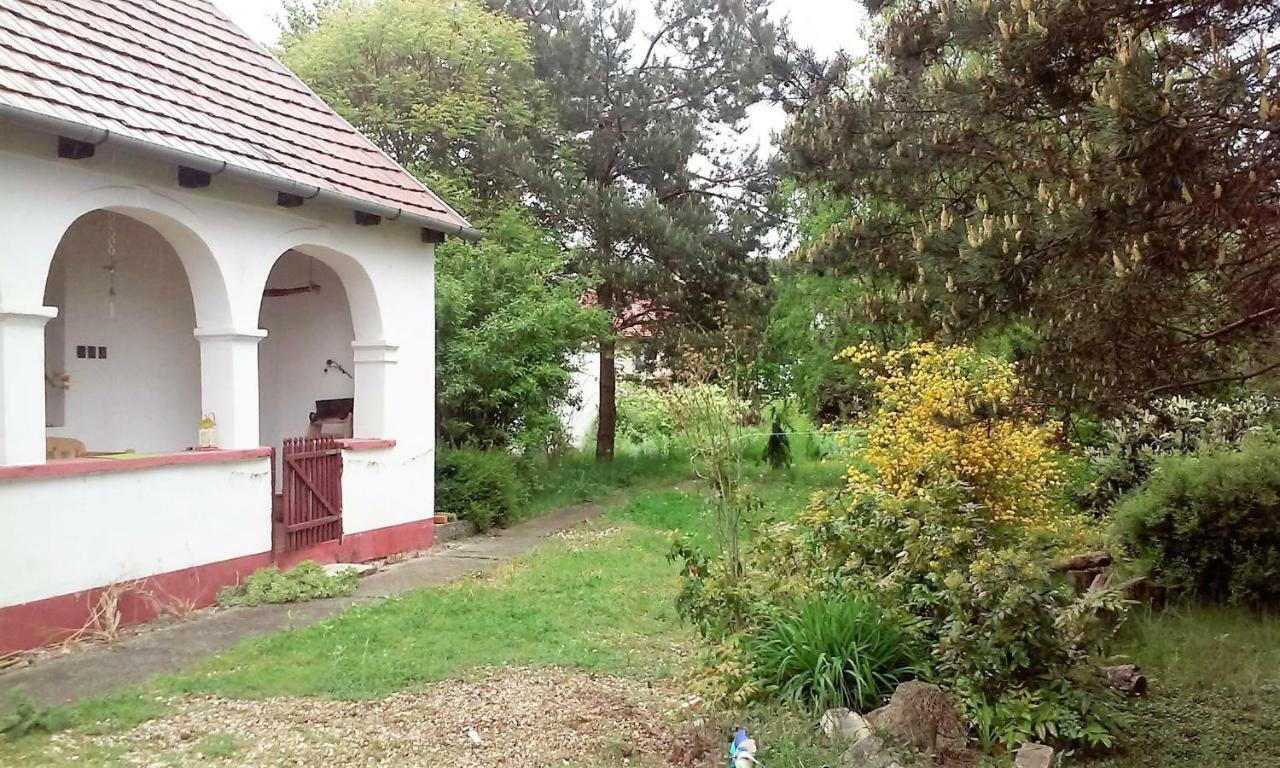 Gádoros Vendégház Egerszalók Exterior foto