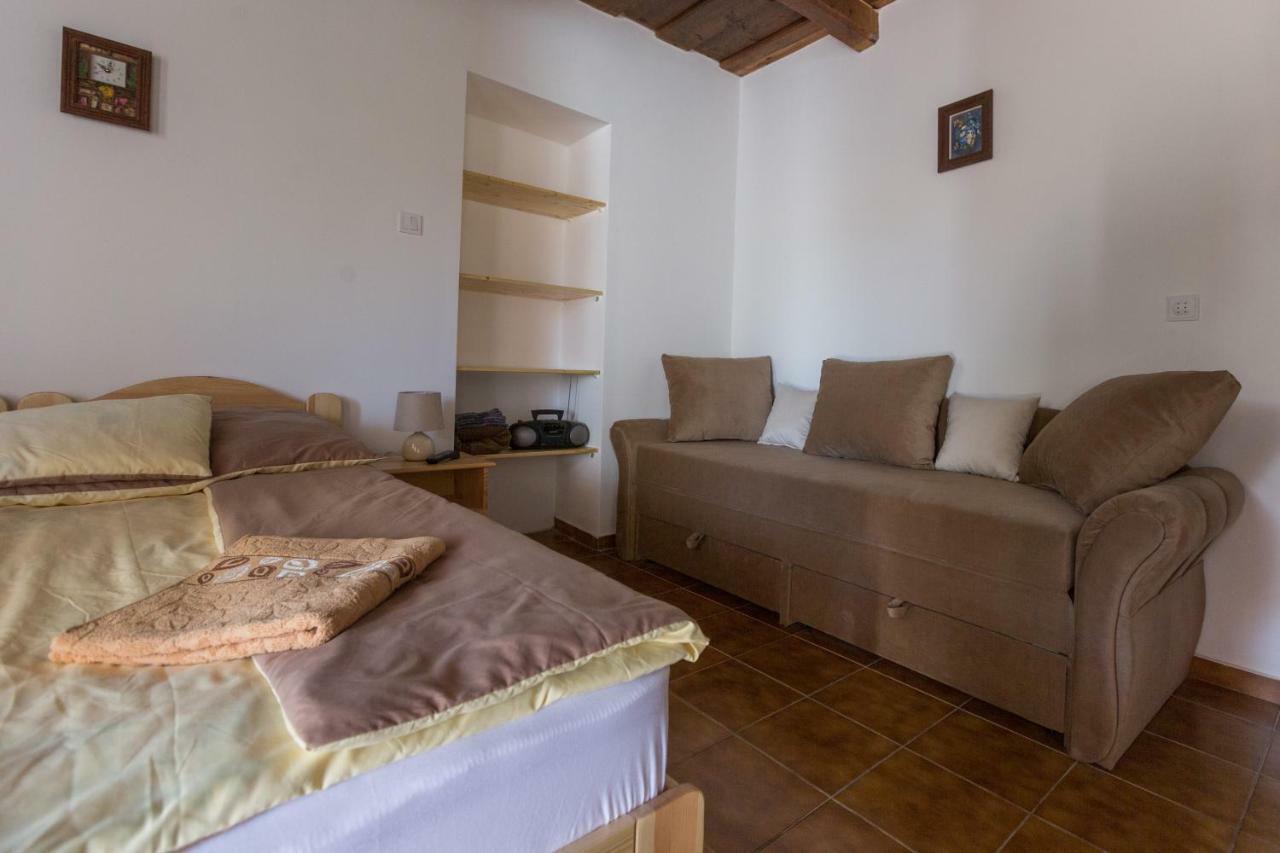 Gádoros Vendégház Egerszalók Exterior foto