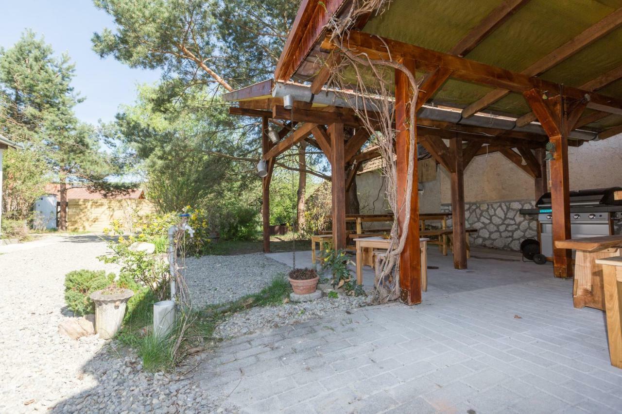 Gádoros Vendégház Egerszalók Exterior foto