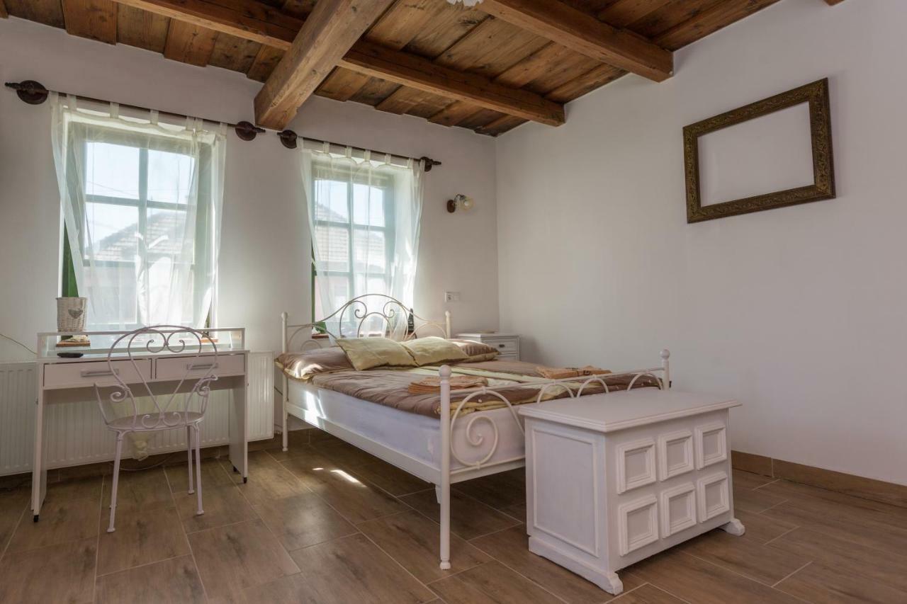 Gádoros Vendégház Egerszalók Exterior foto