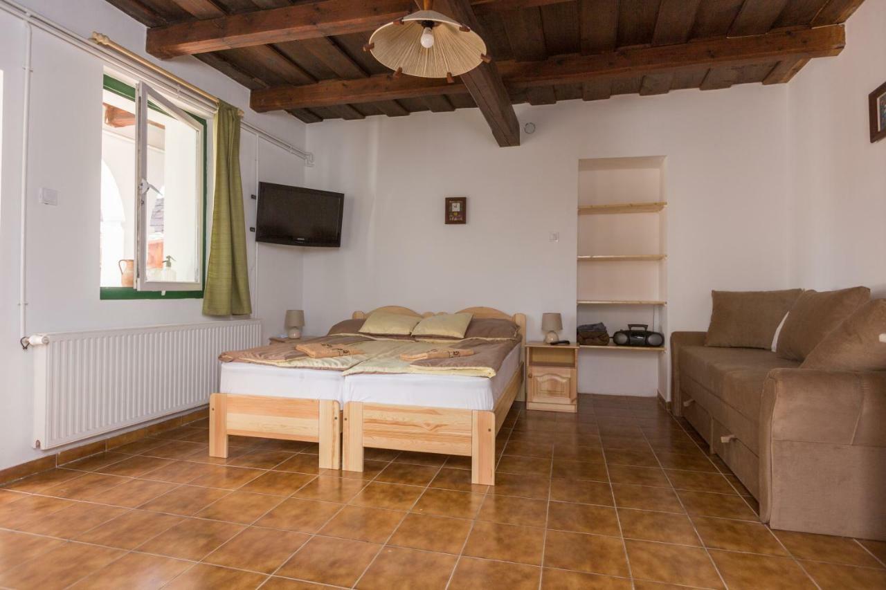 Gádoros Vendégház Egerszalók Exterior foto