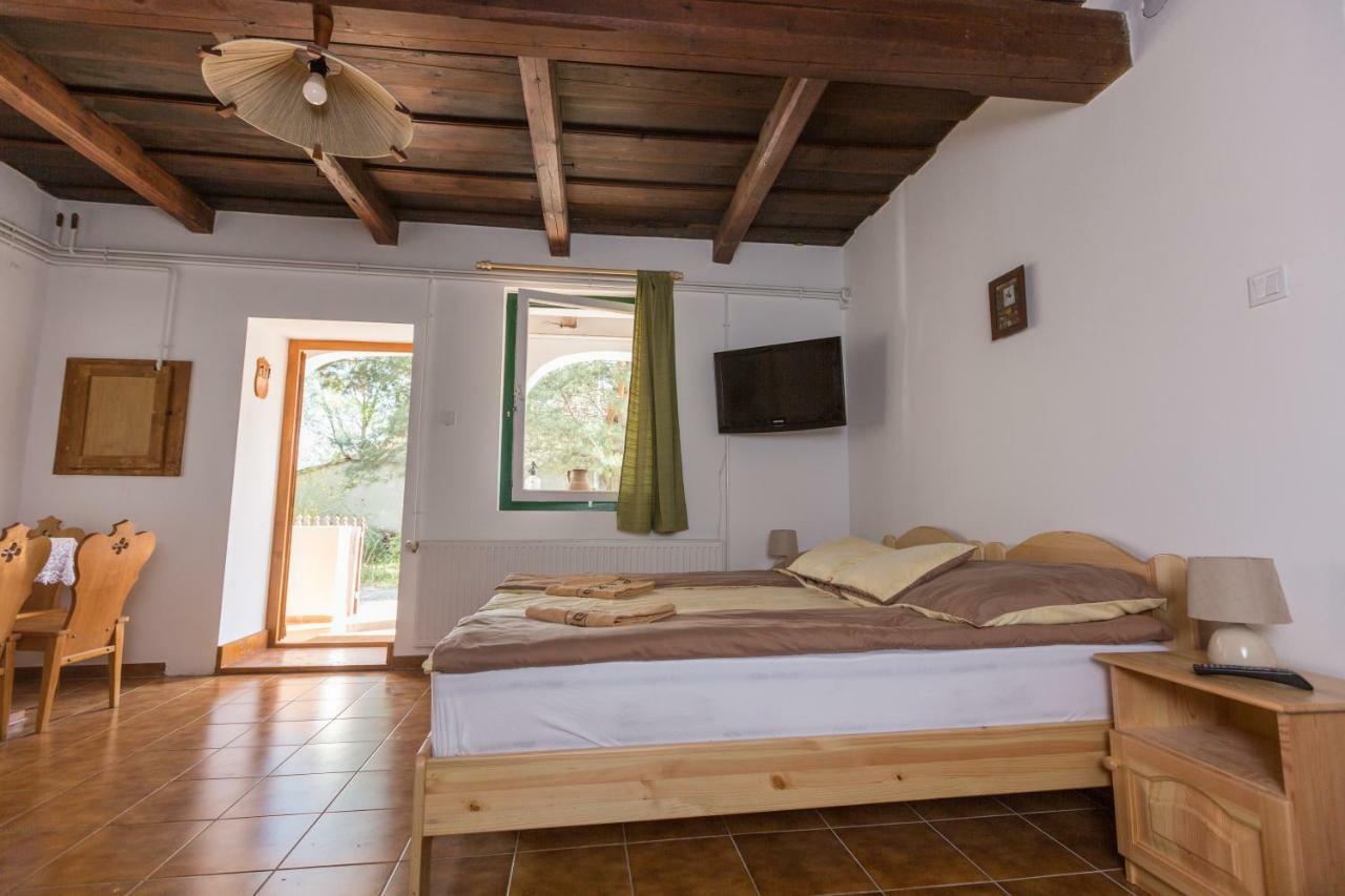 Gádoros Vendégház Egerszalók Exterior foto