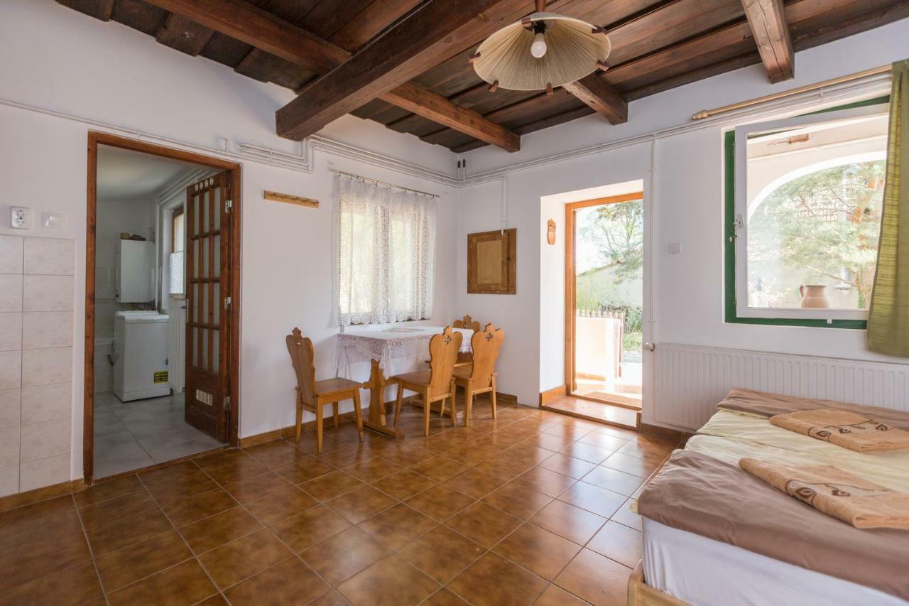 Gádoros Vendégház Egerszalók Exterior foto