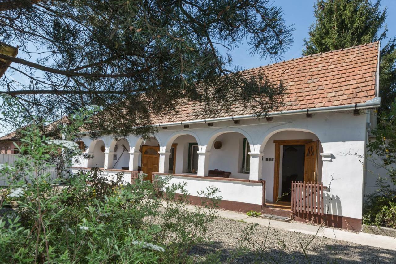 Gádoros Vendégház Egerszalók Exterior foto